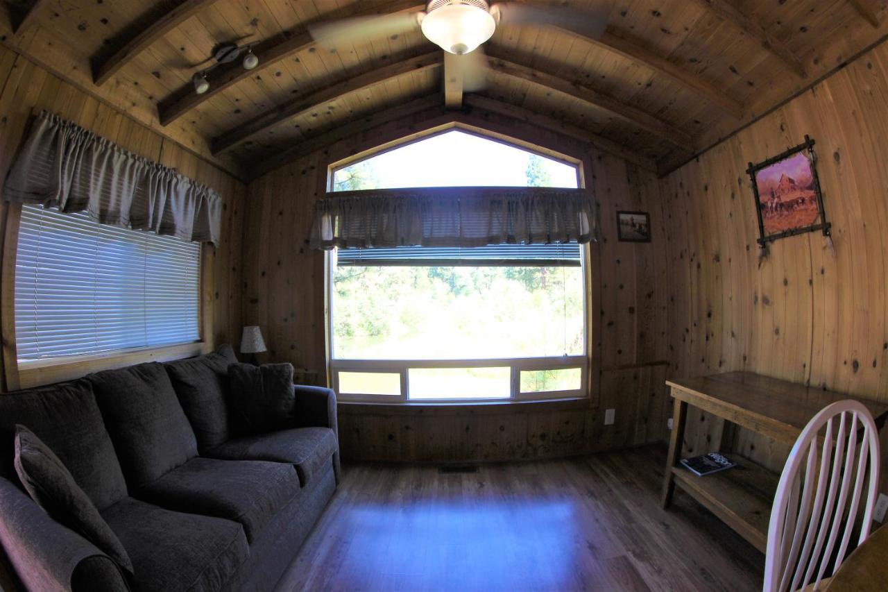 Crater Lake Resort Fort Klamath エクステリア 写真