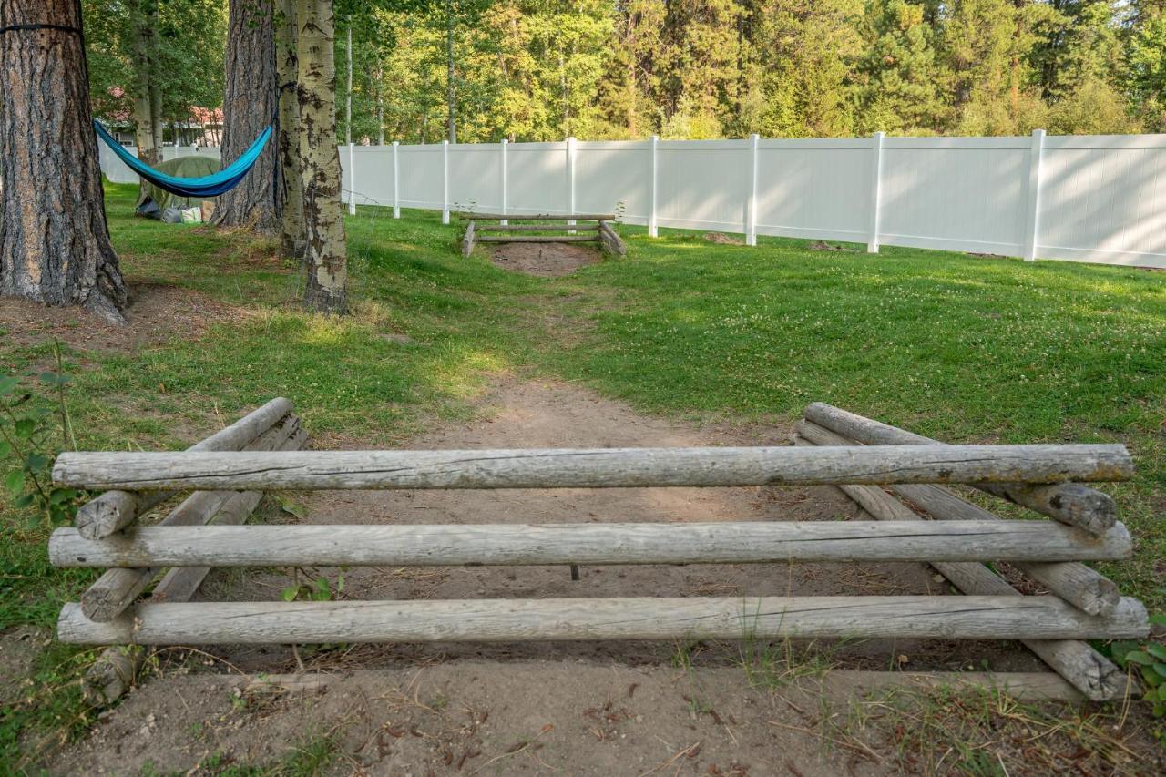 Crater Lake Resort Fort Klamath エクステリア 写真