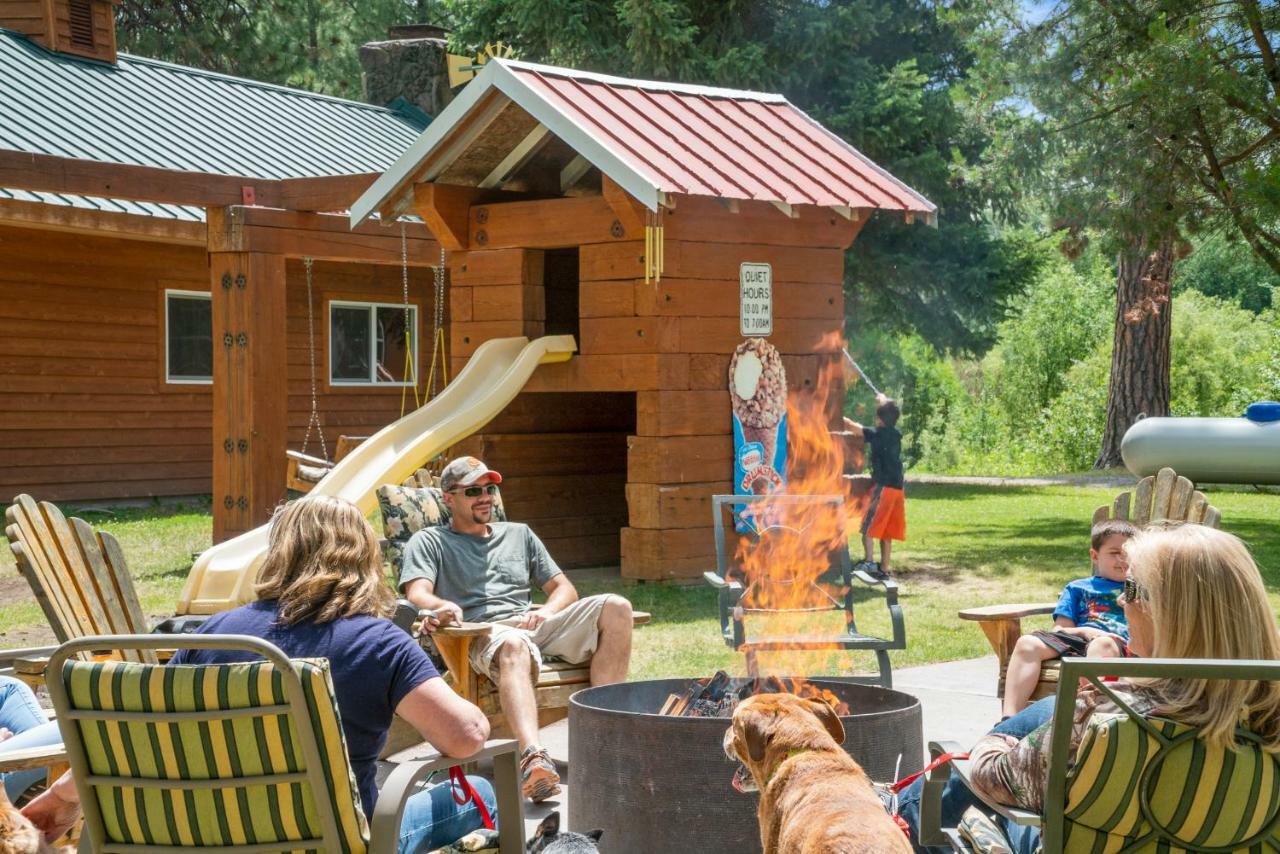 Crater Lake Resort Fort Klamath エクステリア 写真