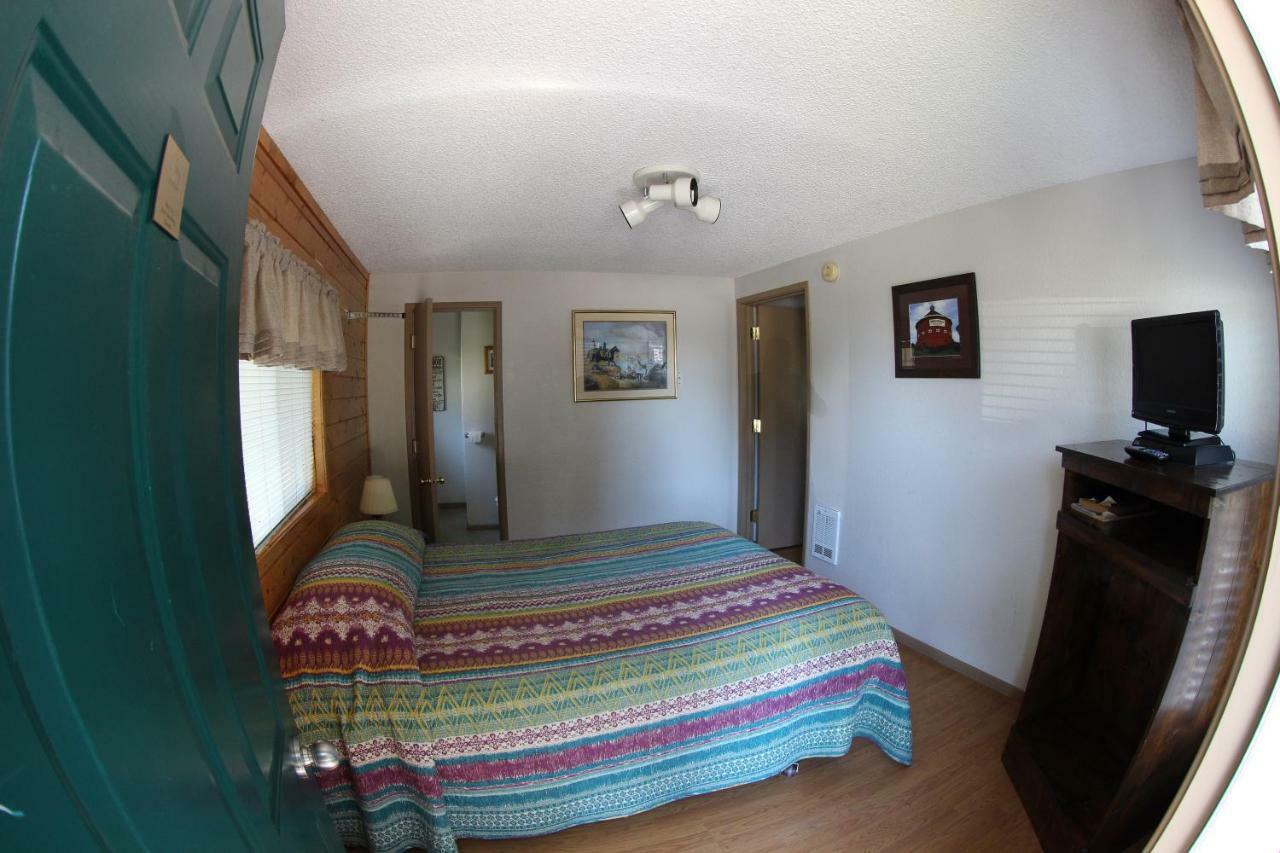 Crater Lake Resort Fort Klamath エクステリア 写真