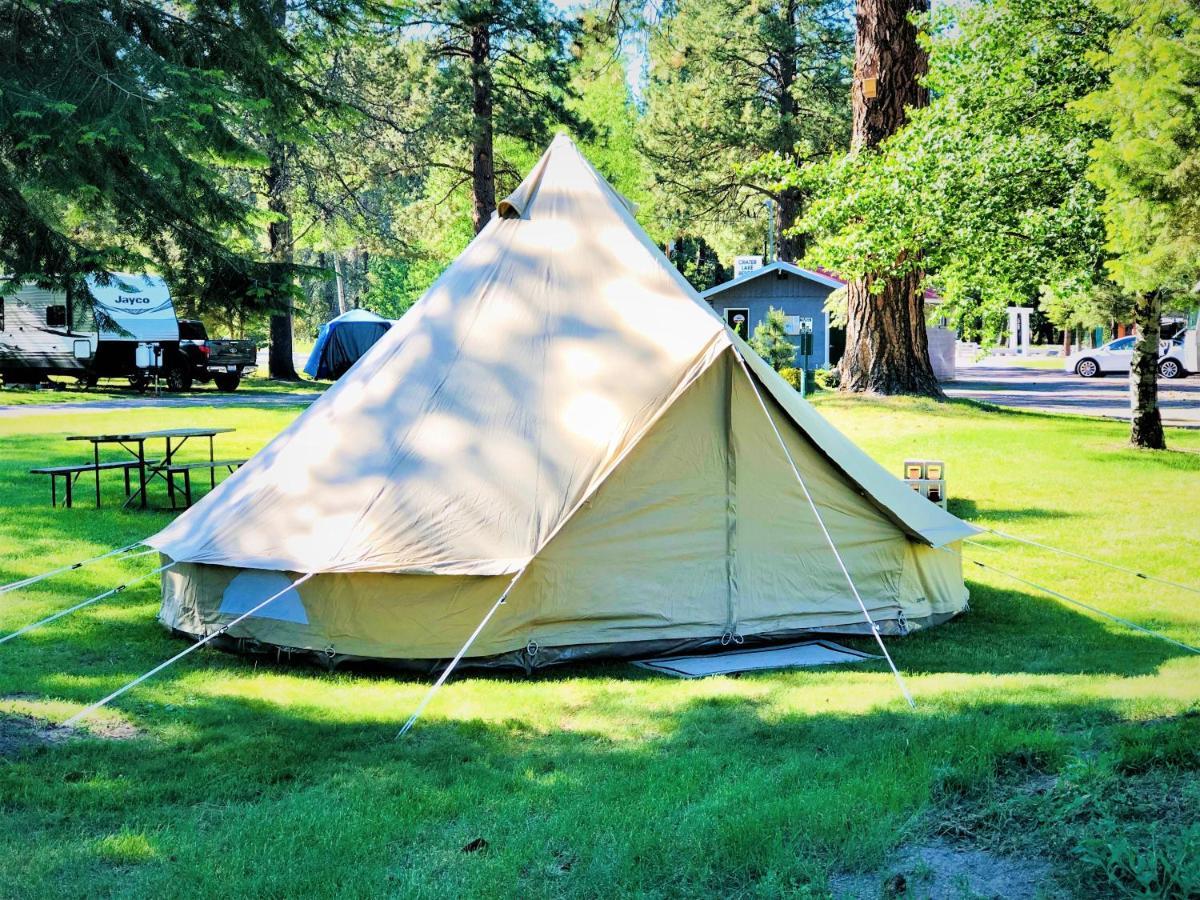 Crater Lake Resort Fort Klamath エクステリア 写真